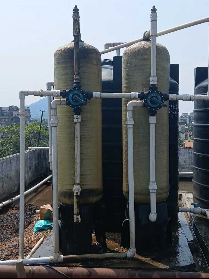 Carbon and iron removal filter